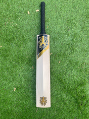 How much does Virat Kohlis bat cost?